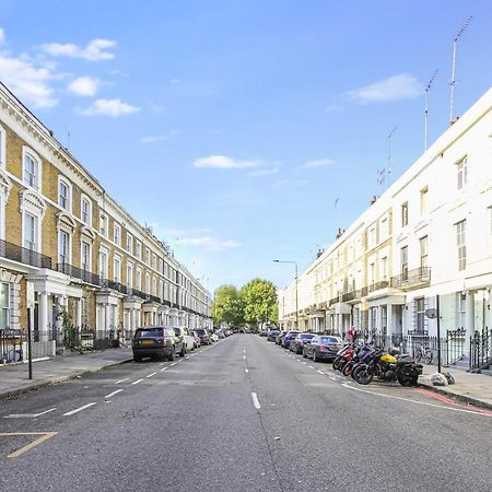 Appartamento Splendid Flat In Kensington Olympia Londra Esterno foto