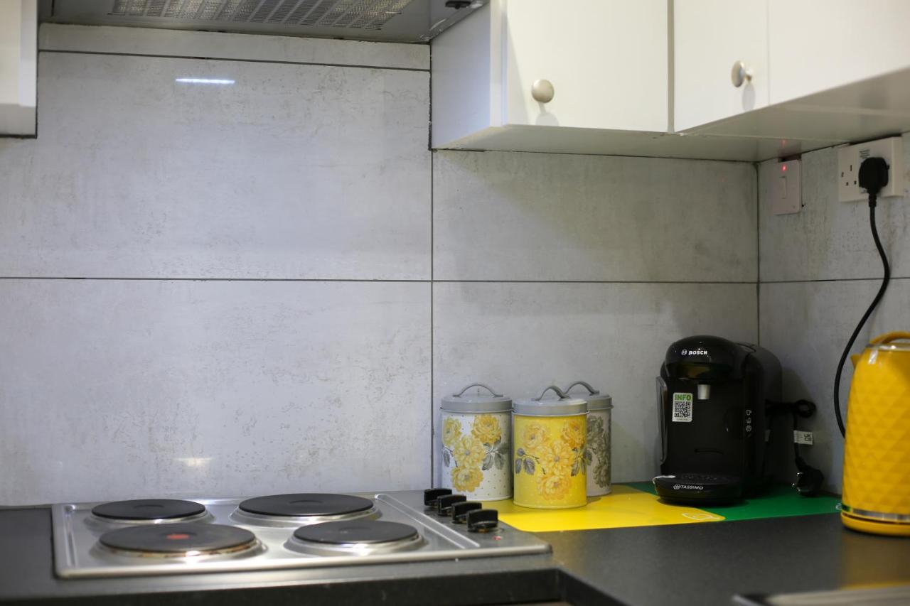 Appartamento Splendid Flat In Kensington Olympia Londra Esterno foto