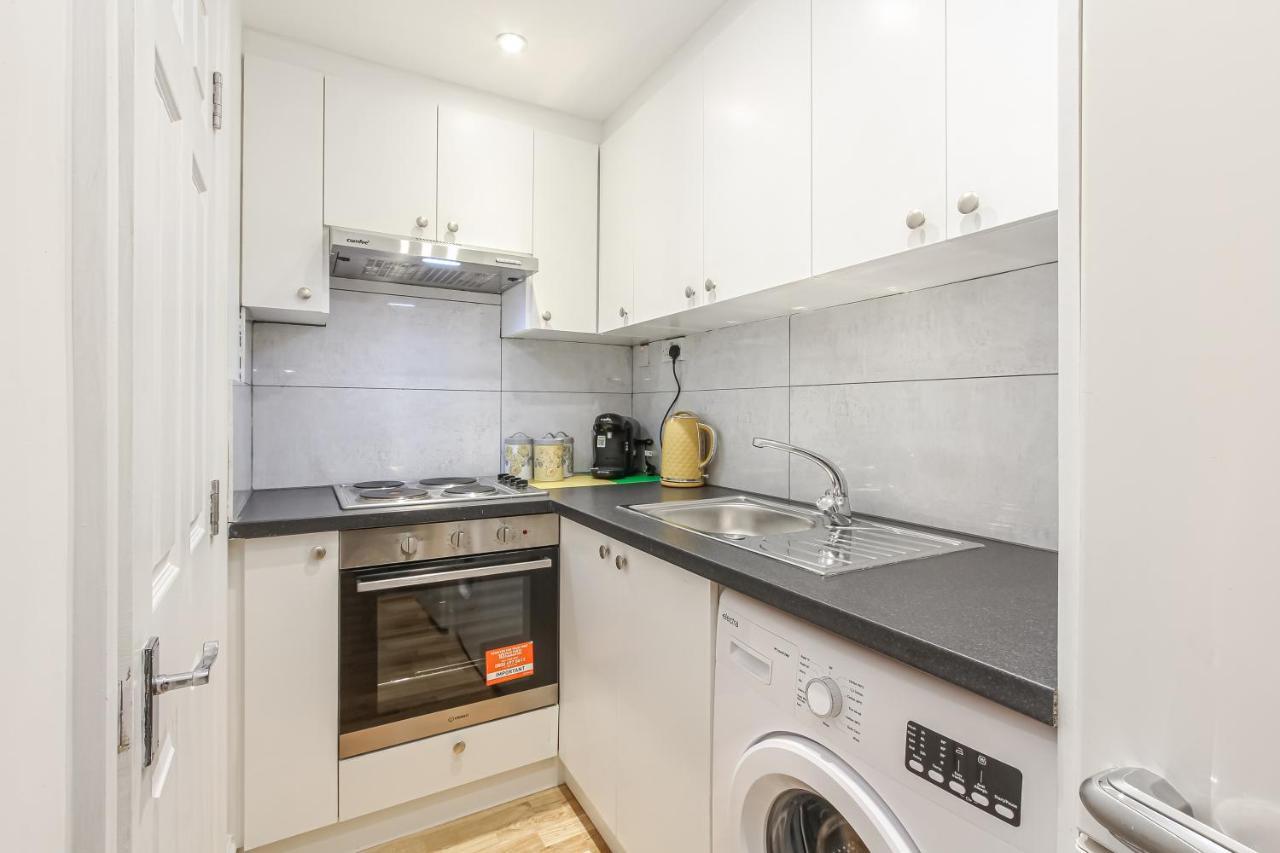 Appartamento Splendid Flat In Kensington Olympia Londra Esterno foto